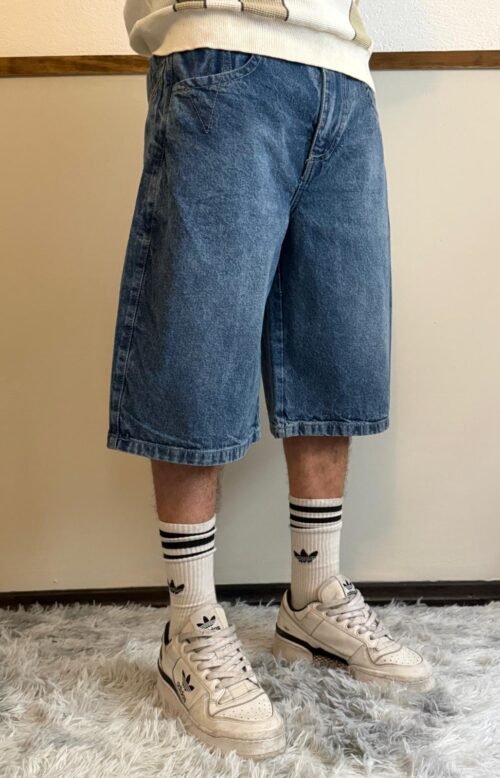 Imagen de WhatsApp 2025-11-05 a las 17.27.42_5d5dc9d6 Bermuda Baggy Focalizado